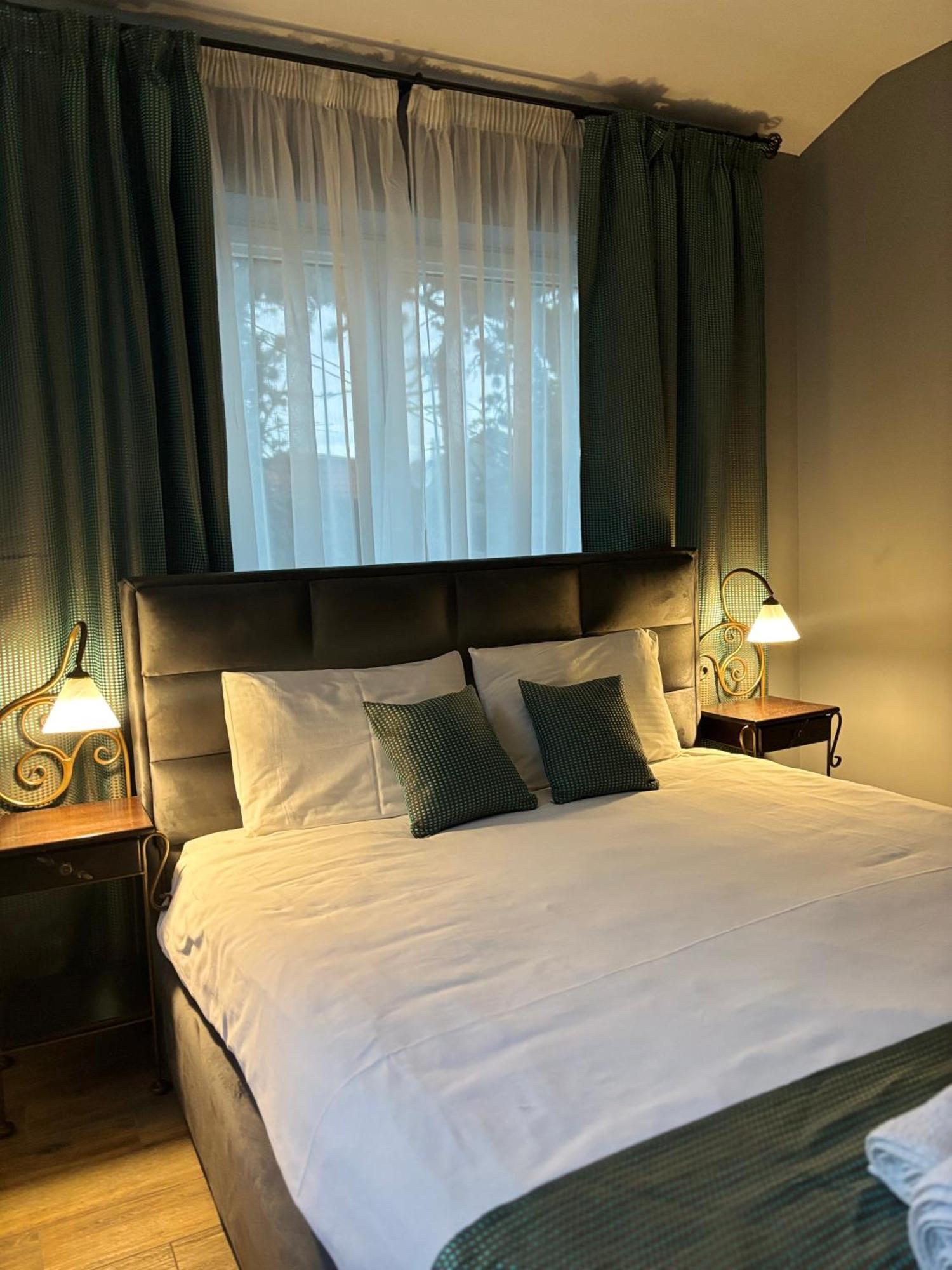 Hotel Dum By Muskat Belgrade Extérieur photo