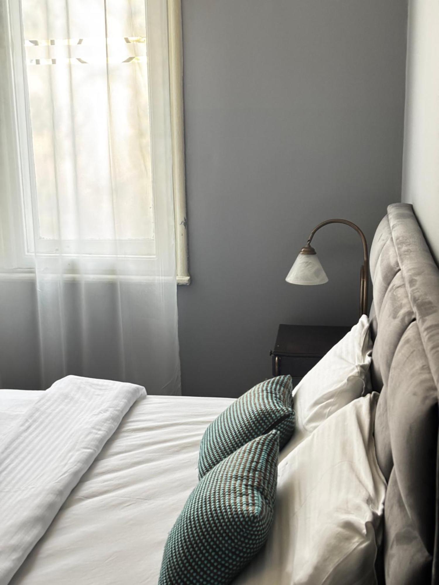 Hotel Dum By Muskat Belgrade Extérieur photo