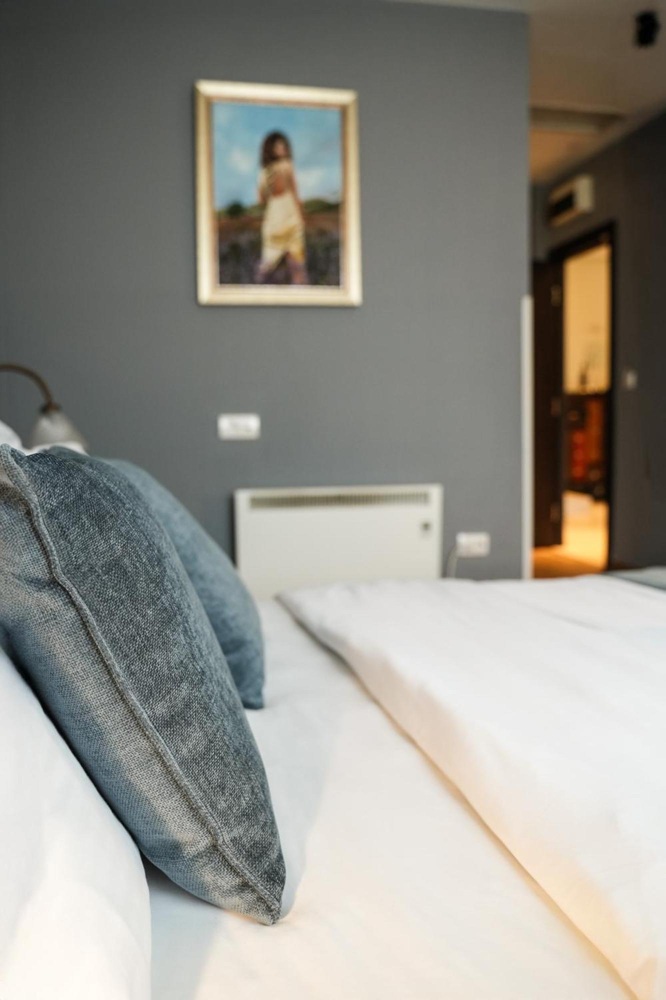 Hotel Dum By Muskat Belgrade Extérieur photo