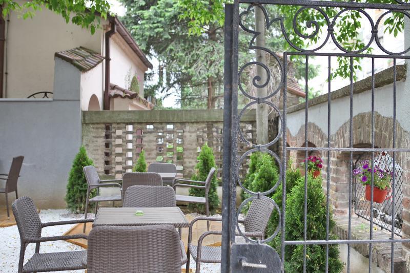 Hotel Dum By Muskat Belgrade Extérieur photo