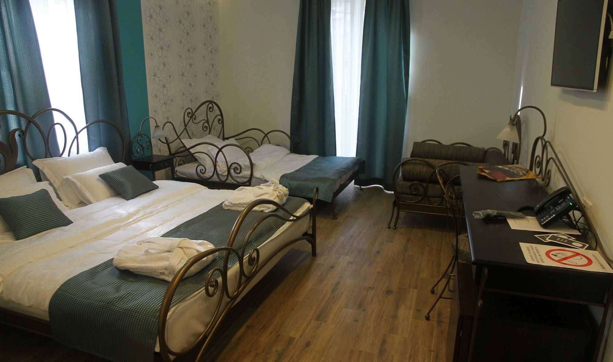 Hotel Dum By Muskat Belgrade Extérieur photo